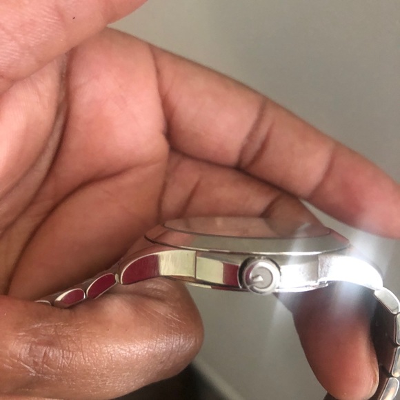 Gucci Men’s Watch - Picture 4 of 6